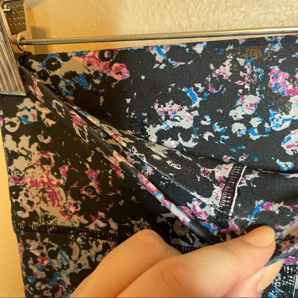 Fabletics Define High Waisted Leggings Size Small - image 5